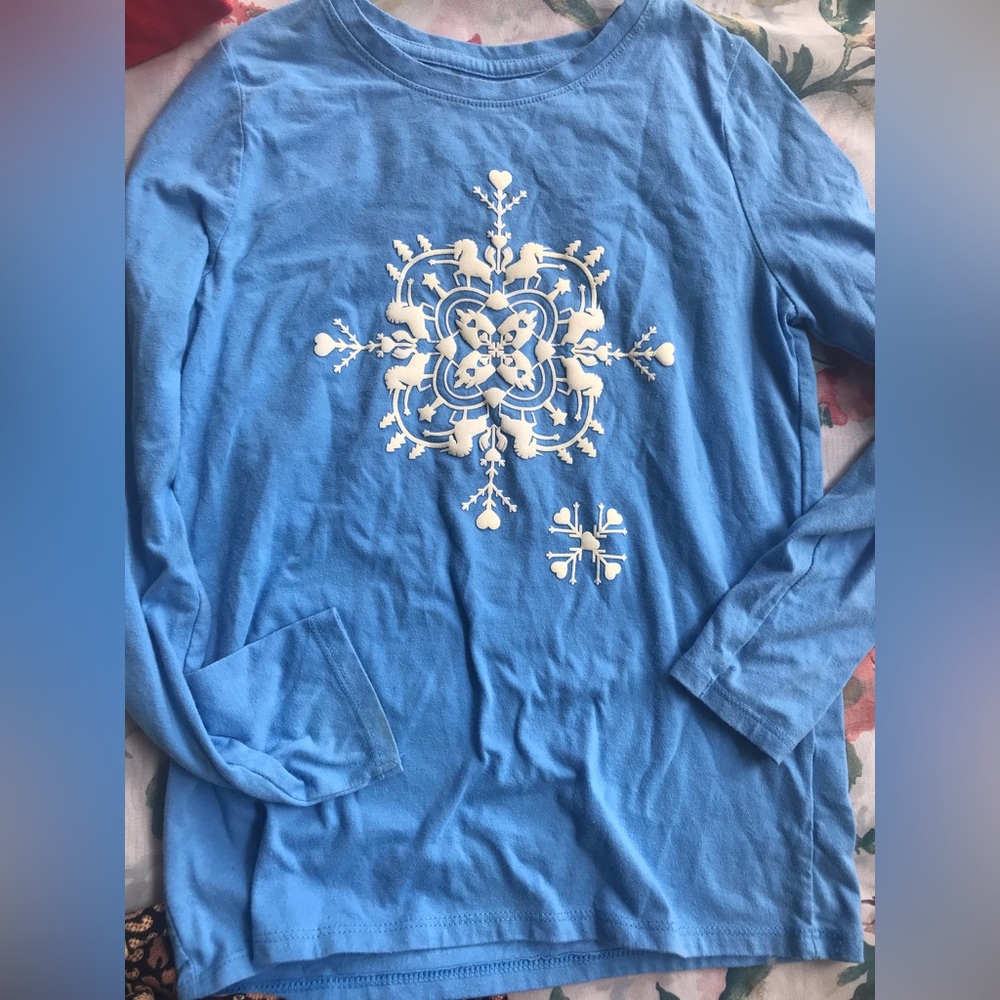 5 pcs two long-sleeved shirts one dress and two sweaters for girls size 7/8 - Picture 9 of 11